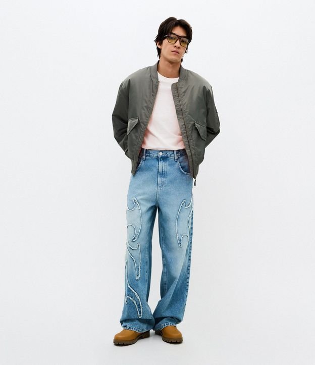 Pantalón Super Baggy en Jeans con Tribal en Efecto Deshichalado