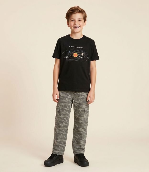 Remera Infantil Comfort con Estampa de Sistema Solar – Talle 5 a 14 años