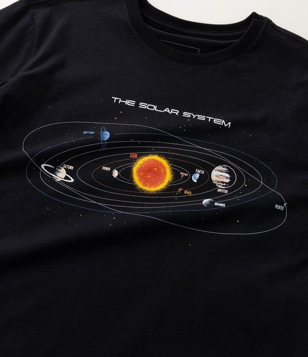 Remera Infantil Comfort con Estampa de Sistema Solar – Talle 5 a 14 años 5