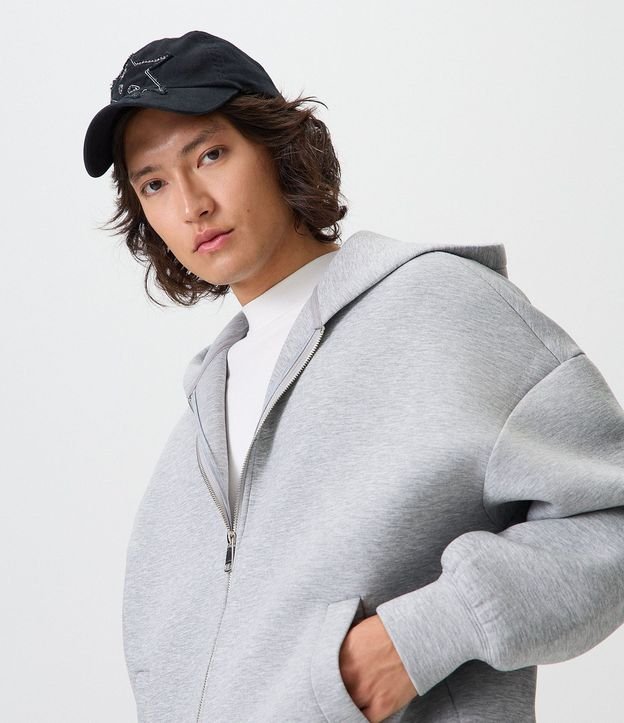 Campera Boxy en Malla Scuba con Capucha 4