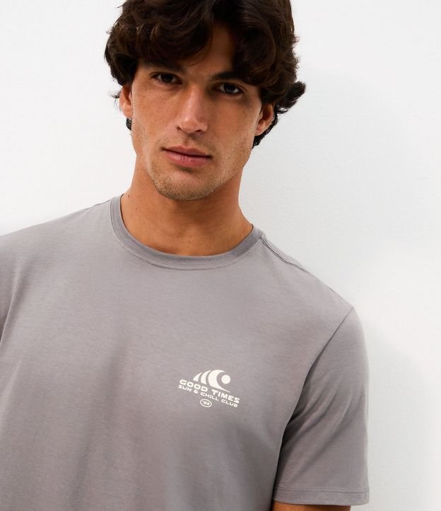 Remera Comfort en Algodón Peruano con Estampa de Good Times