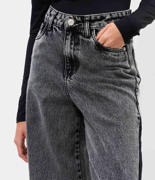 Pantalón Wide Leg en Jeans con Recorte Lateral y Cintura Mediana 3