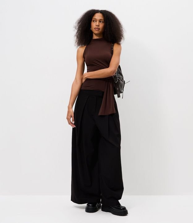 Blusa Cuello Halter en Malla con Detalle de Cinta Suelta 2