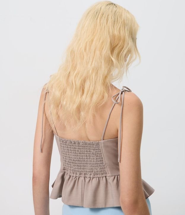 Blusa Peplum con Escote Corazón y Lazo en los Breteles 4