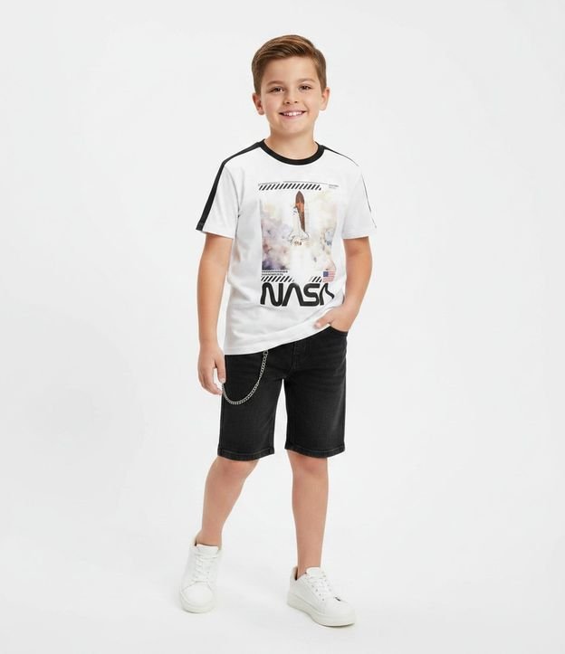 Remera en Algodón con Estampado NASA y Recorte en el Hombro Infantil - Talle 5 a 14 años