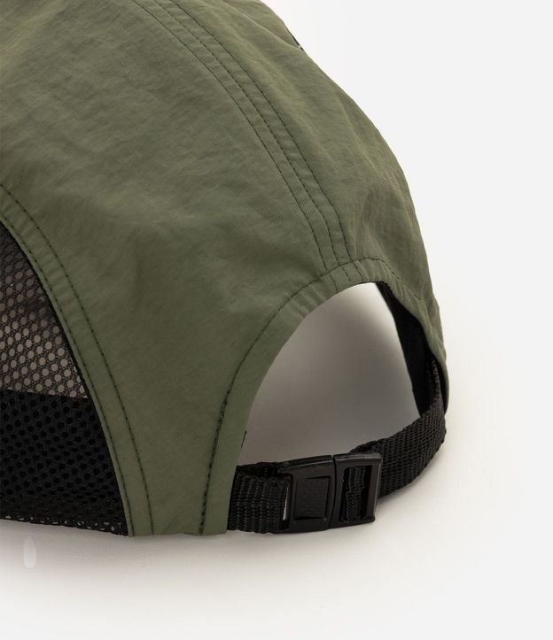 Gorra en Poliamida con Tela Respirable y Bordado 4