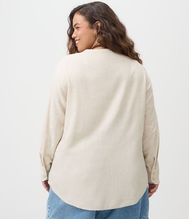 Camisa en Viscosa y Lino con Cuello Padre Curve & Plus Size 4