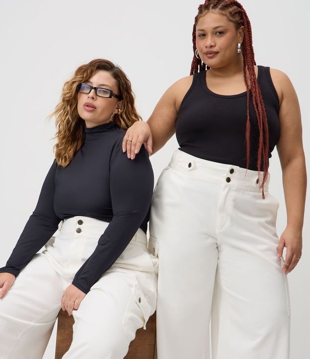 Pantalón Pantalona Sarga con Bolsillos Cargo Curve & Plus Size 5