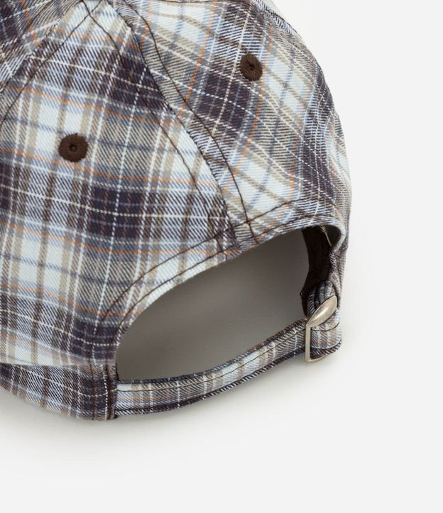 Gorra Aba Curva en Franela con Estampado de Cuadros 3