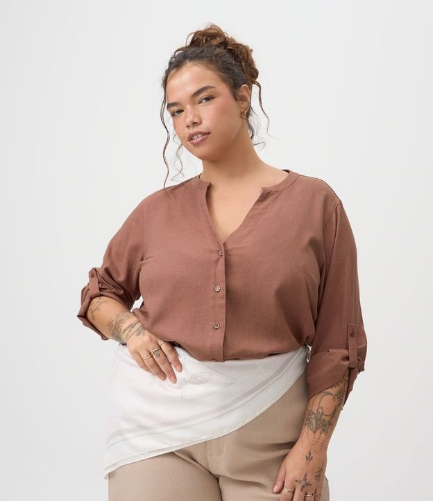 Camisa en Viscosa y Lino con Cuello Padre Curve & Plus Size