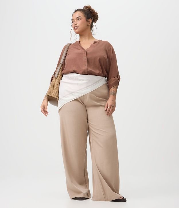 Camisa en Viscosa y Lino con Cuello Padre Curve & Plus Size 2