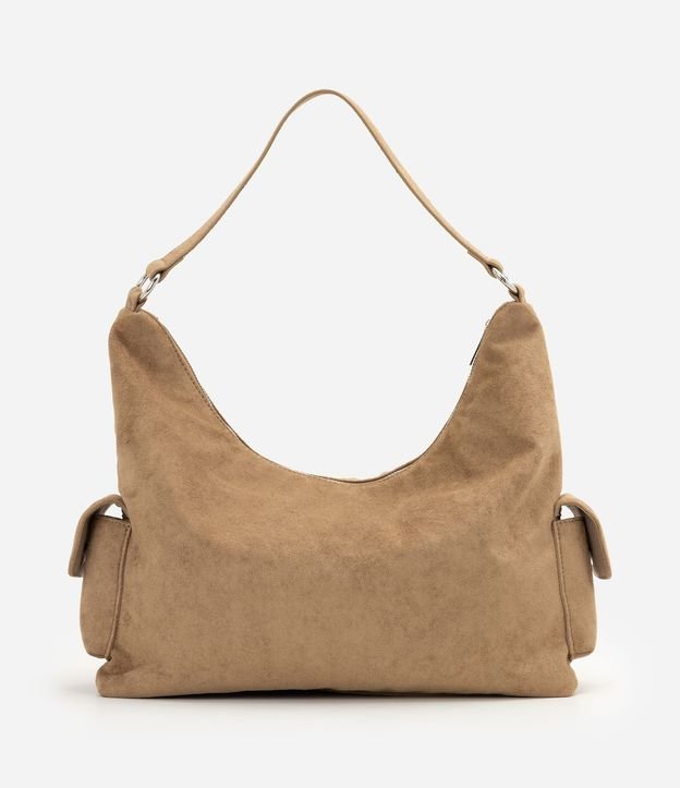 Cartera Hobo Mediana en Gamuza con Detalles Metalizados 2