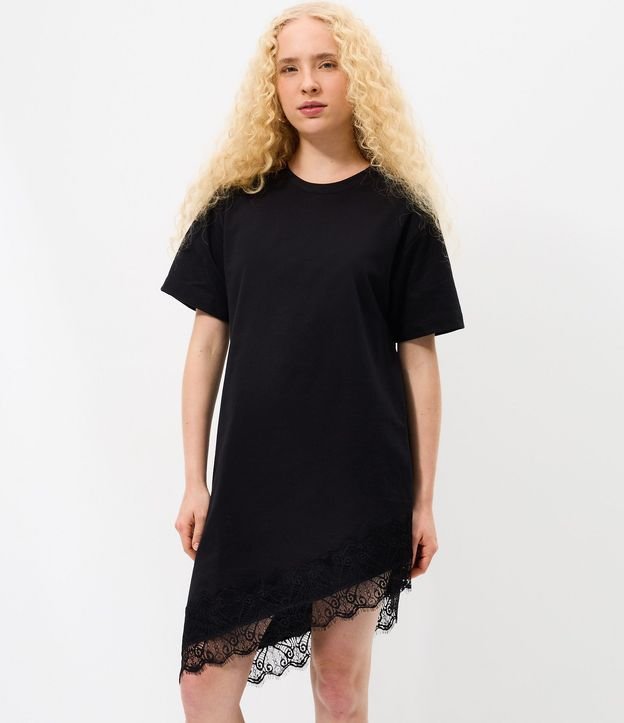 Vestido Corto en Algodón con Bajo de Encaje Asimétrico 2