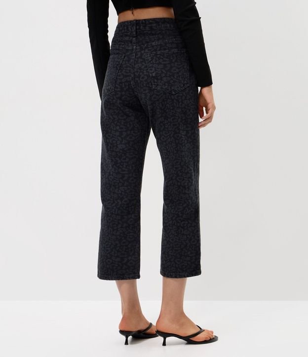 Pantalón Recto Cropped en Jeans con Cintura Alta y Estampa Animal Print 5