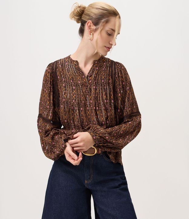Blusa en Viscosa con Estampado Paisley y Mangas Abullonadas