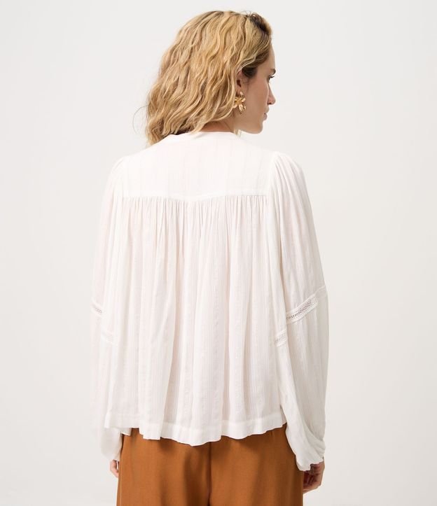 Blusa en Viscosa con Entremedios y Mangas Abullonadas 4