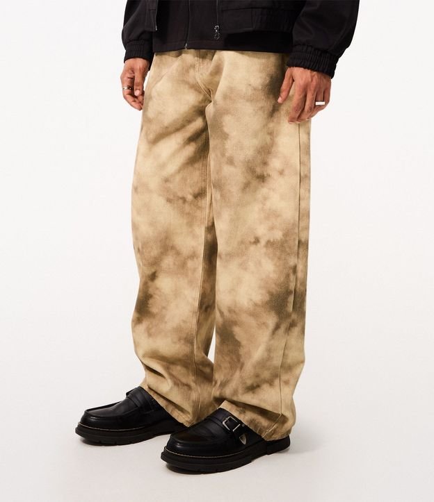 Pantalón en Sarga Super Baggy con Estampado Abstracto 2