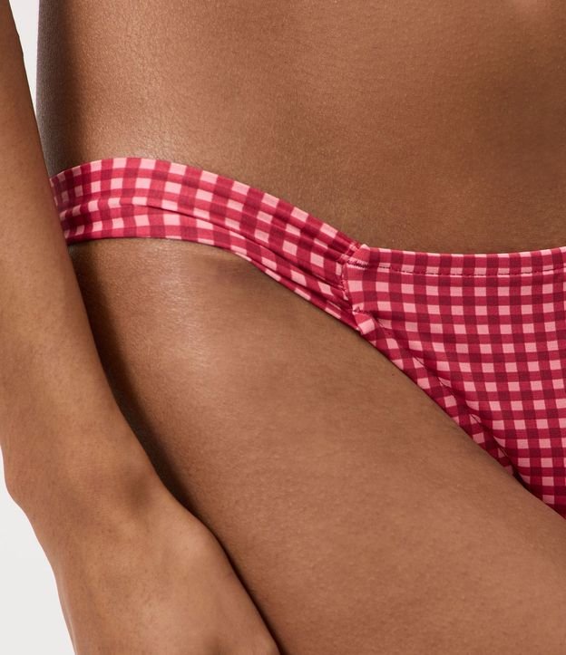 Bikini Bombacha con Lateral Drapeada y Estampado de Cuadros Vichy 3