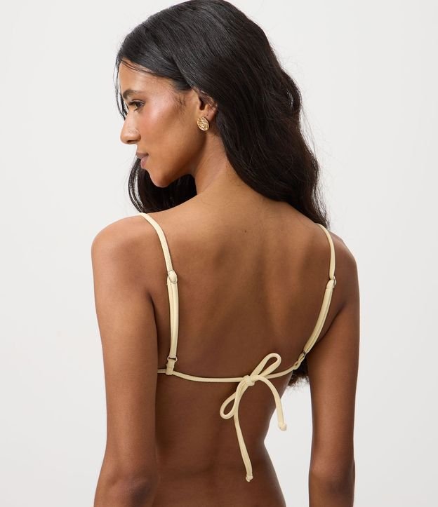 Bikini Top Triangular Fruncido Canelado con Adornos de Caracolas 4