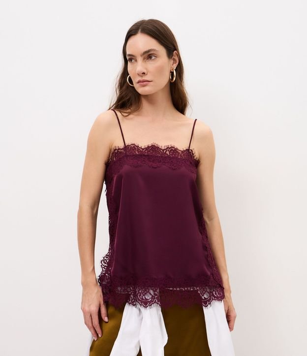 Blusa Satinada con Escote Cuadrado y Encaje Aplicado