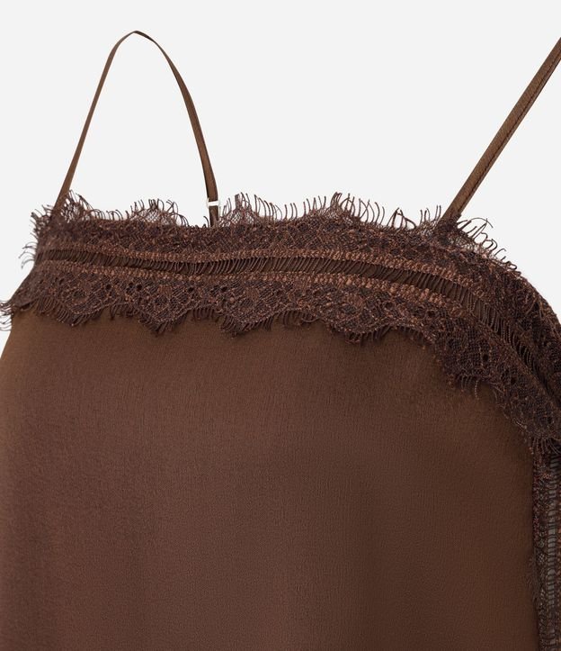 Blusa de Bretel Fino en Crepé con Detalles en Encaje 2