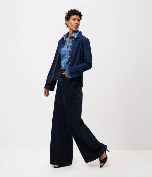Camisa en Jeans con Botones y Puños Alargados 2