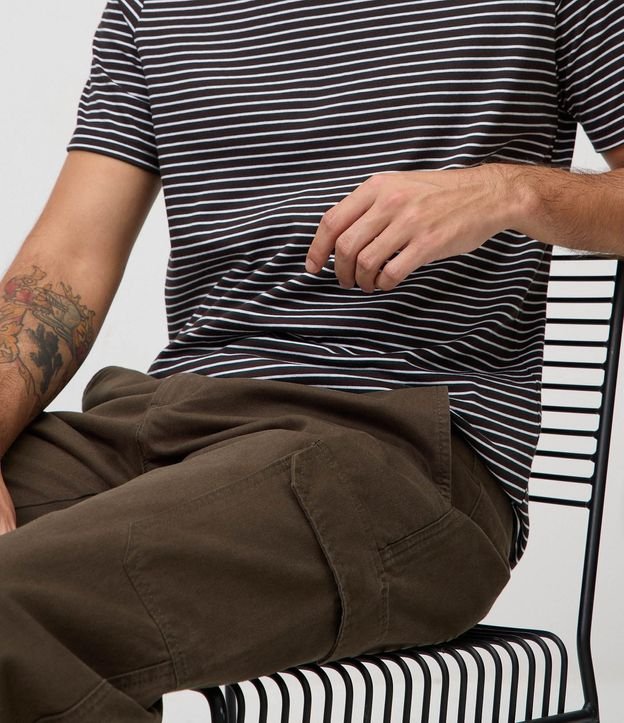 Pantalón Recto Sarga Cargo con Solapa 5