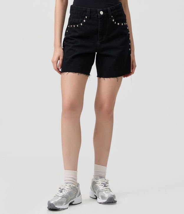 Short Midi en Jeans con Cintura Mediana y Tachuelas 3