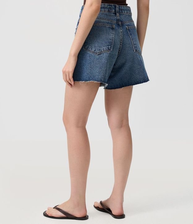 Short Midi en Jeans con Cintura Mediana y Tachuelas 5