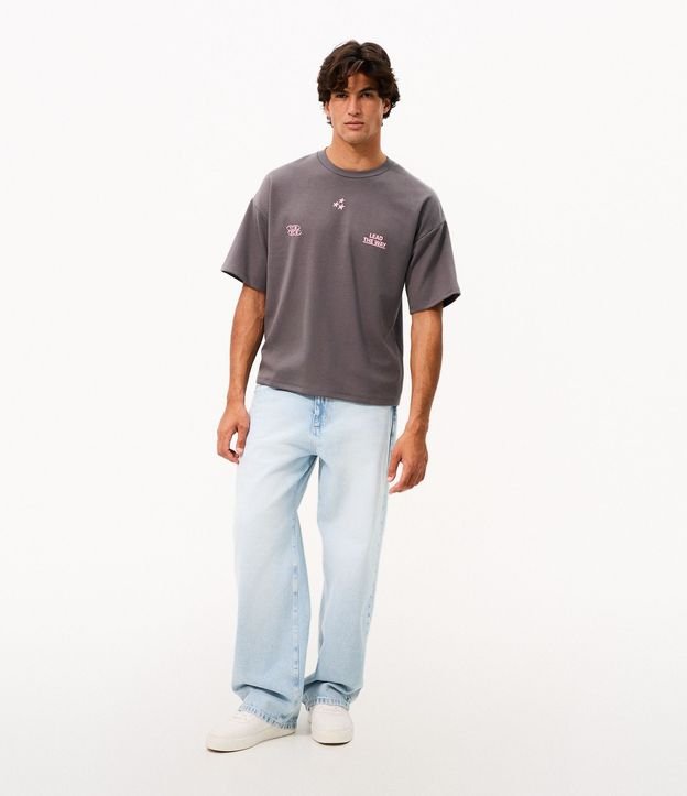 Remera Oversized con Lettering Lead The Way 2