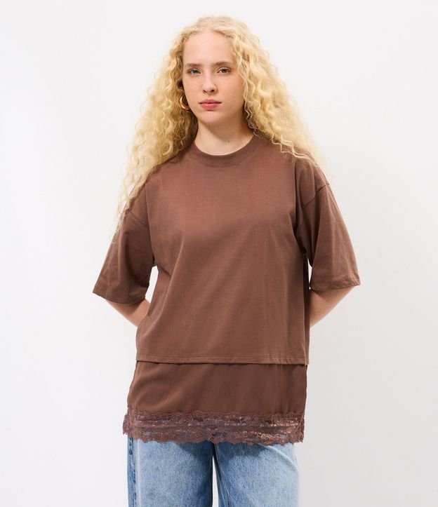 Remera en Algodón con Superposición en Bajo de Encaje y Mangas Amplias