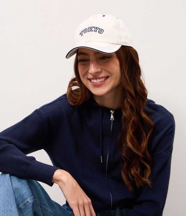 Gorra con Aba Curva y con Bordado Lettering Tokyo