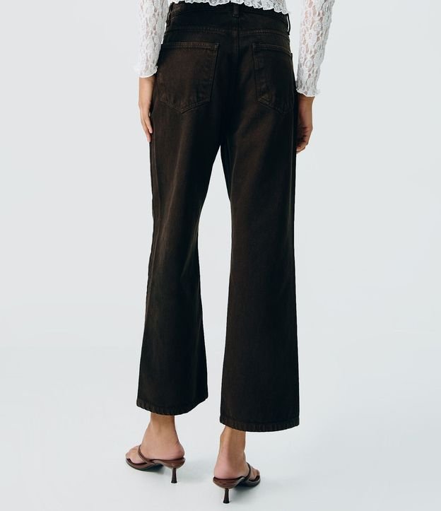 Pantalón Recto Cropped en Sarga con Bolsillos 4