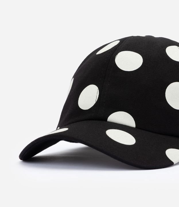 Gorra en Sarga con Aba Curva y Estampa de Lunares 5