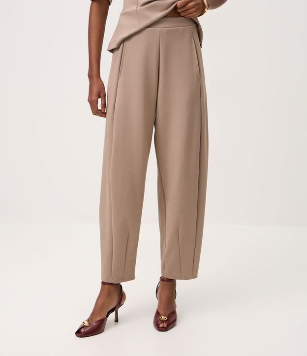 Pantalón Cocoon con Pliegues Delanteros 3