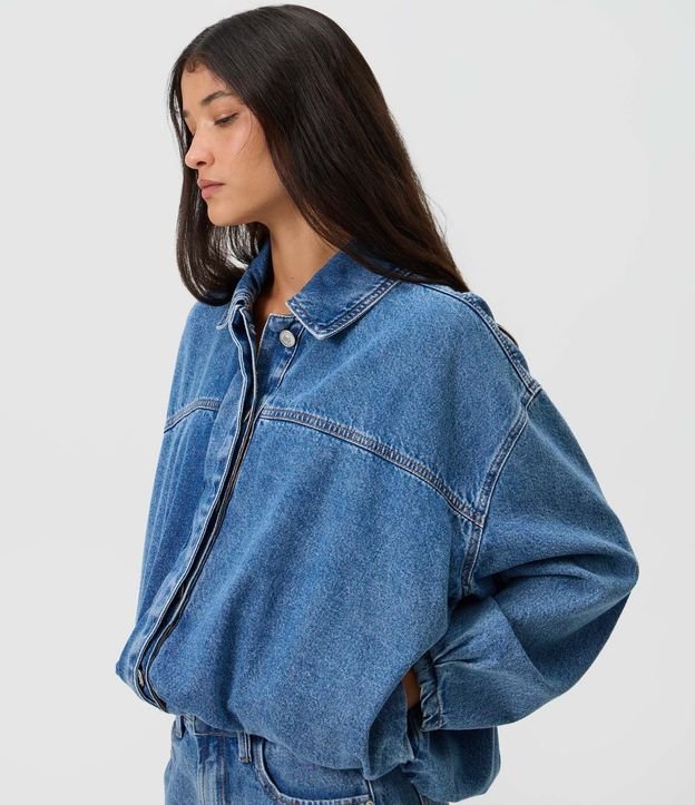 Campera Jeans Balloon con Cierre Oculto y Bajo con Elástico 3