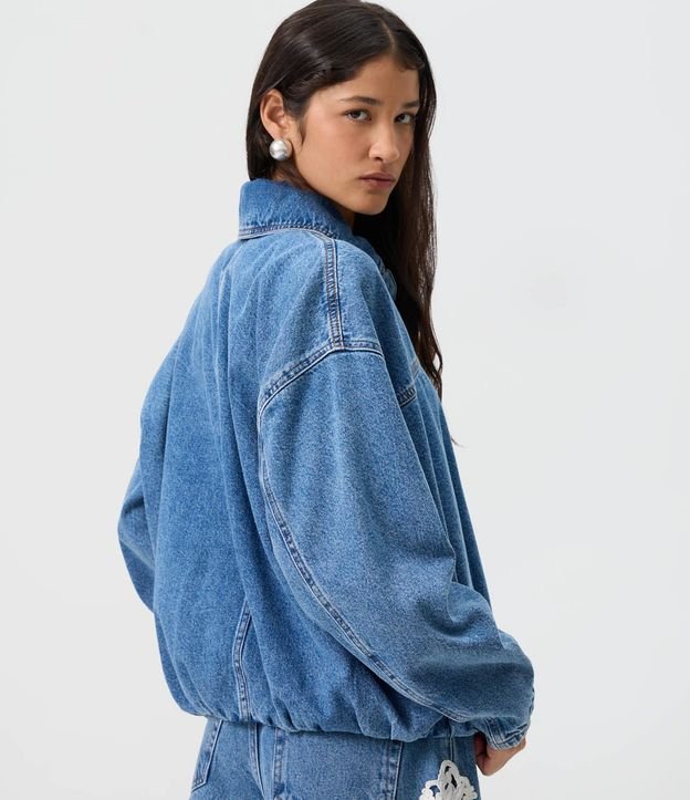 Campera Jeans Balloon con Cierre Oculto y Bajo con Elástico 4