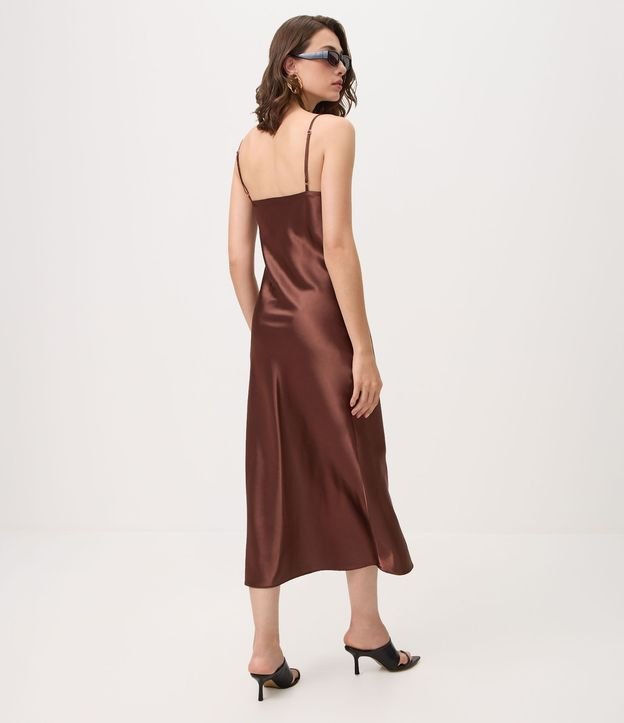 Vestido Slip Satinado con Breteles Finos 4
