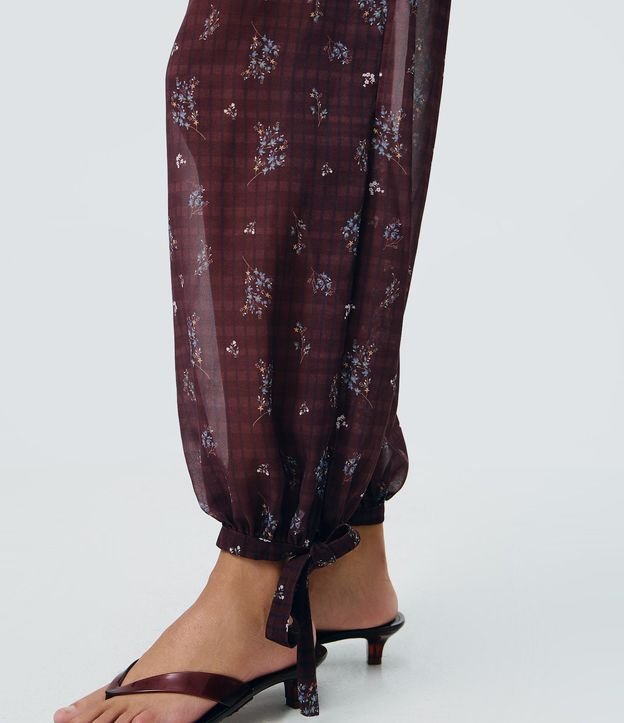 Pantalón en Chiffon con Lazo en el Bajo y Encaje Floral Aplicada 3