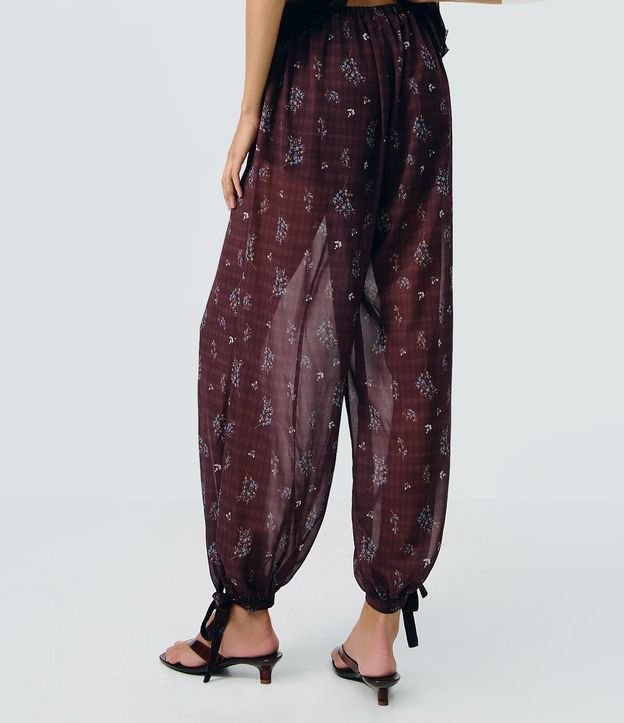 Pantalón en Chiffon con Lazo en el Bajo y Encaje Floral Aplicada 4