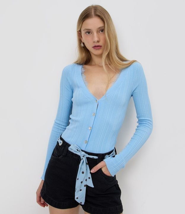 Short en Jeans con Cintura Alta Pañuelo y Ojale