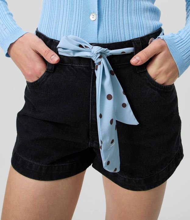 Short en Jeans con Cintura Alta Pañuelo y Ojale 4