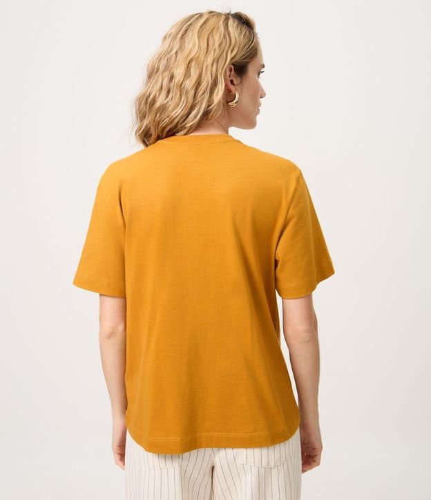 Blusa en Algodón con Bordado Floral Aplicado 4