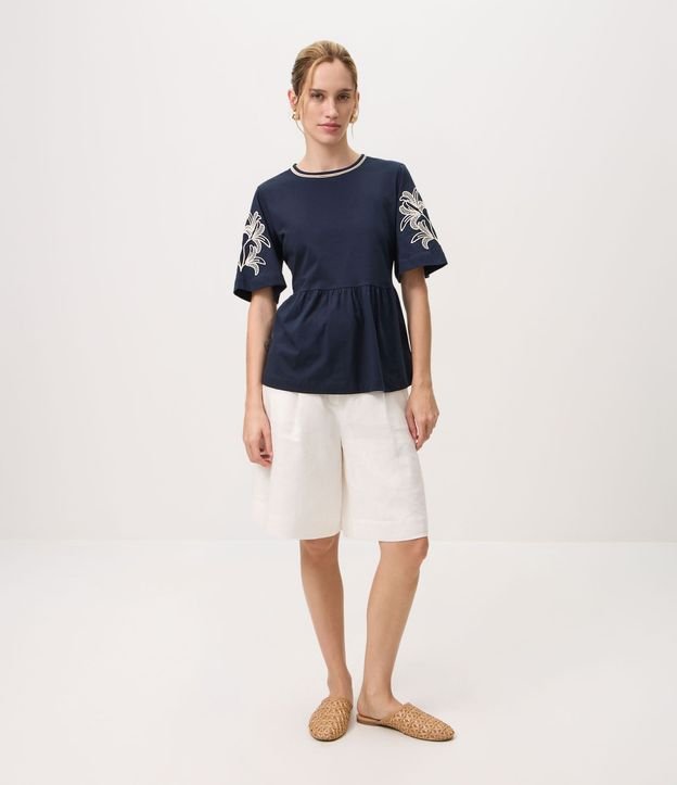 Blusa en Algodón con Bordados Florales en las Mangas 2