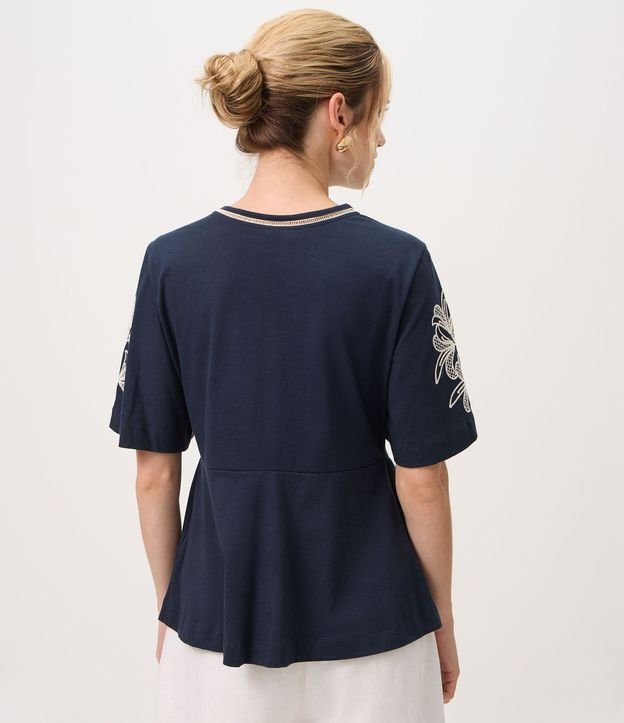 Blusa en Algodón con Bordados Florales en las Mangas 4