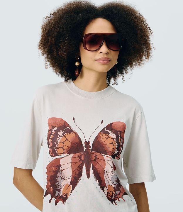 Remera Oversized en Algodón con Estampa de Mariposa Marmorizada