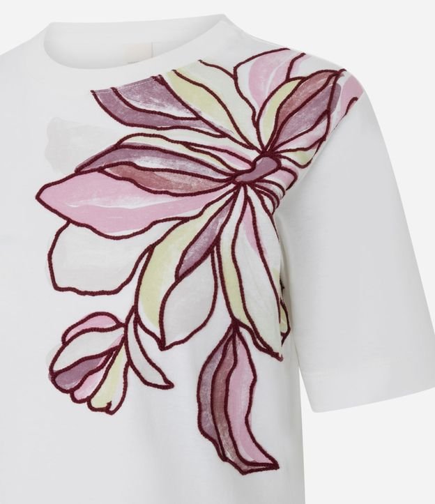 Blusa en Algodón con Bordado Floral Localizado 6