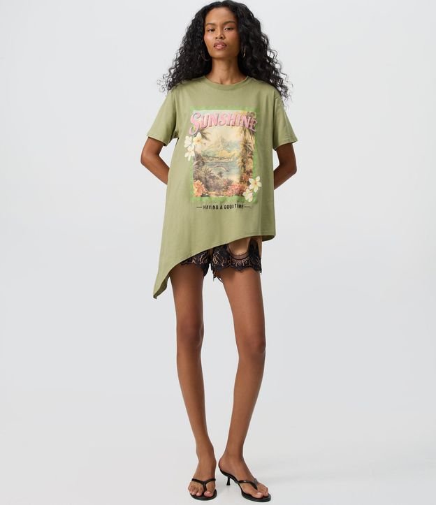 Remera Alargada en Algodón con Estampa Sunshine y Bajo Asimétrica 2