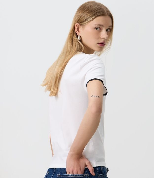 Blusa New T-Shirt en Algodón con Estampa de Angelitos en Punto Cruz 4