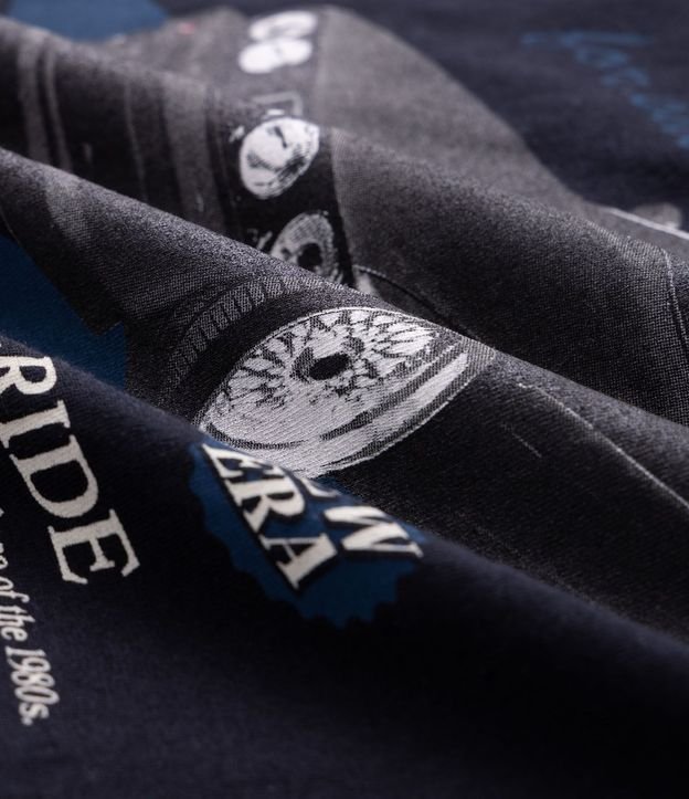 Remera Comfort en Algodón con Estampado de Carro 8